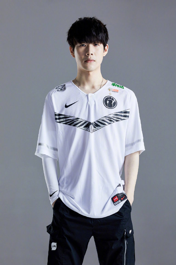 Astralis 对阵 aurora ， Legacy 对抗 FlyQuest 在 PGL Masters Bucharest 2025